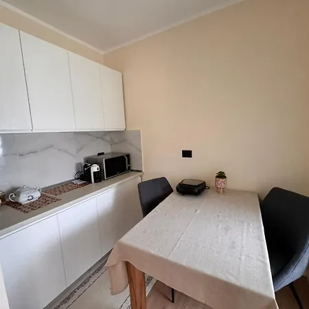 Pearl Apartment